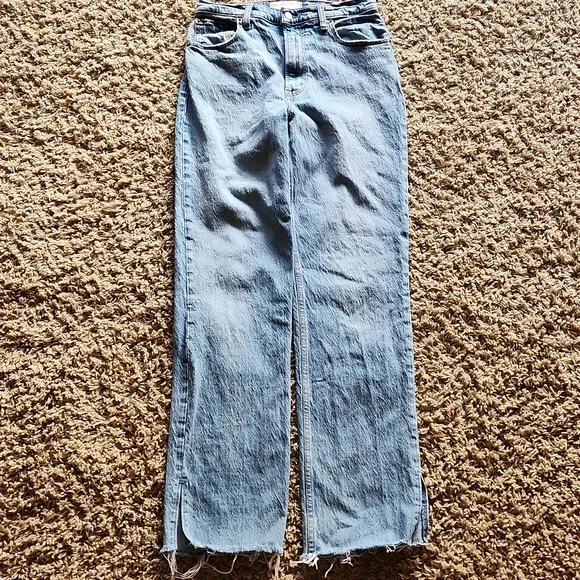 Abercrombie & Fitch ulta high rise straight distressed womans size 4 jeans - Picture 5 of 12